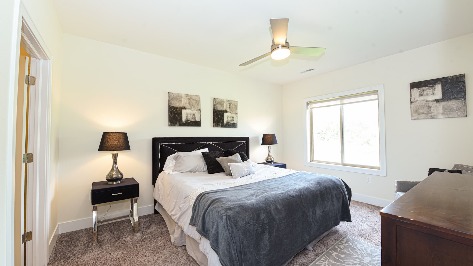 Photos of Greenfield Highlands Apartments in Greenfield, WI
